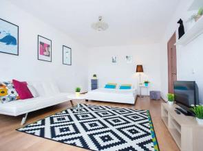 Apart+ Kalvariyskaya 2 White Apartments