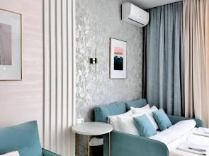 Studiya Tiffani Flat