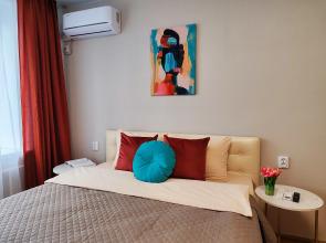 Komfortnaya 2-Ka V Tsentre Flat