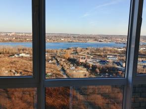 S Shikarnym Vidom Na Kamu Flat