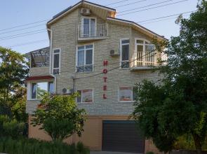 Na Ukrainskoy Guest House