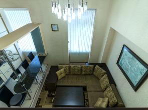 1 Komn Na Chajkovskogo Apartments