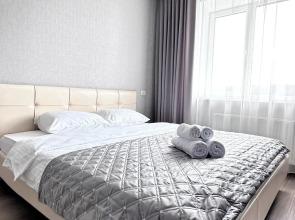 Na Pervomayskoy 70/159 Apartments