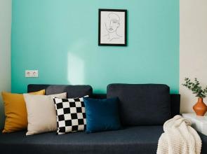 V Tsentre Kazani Vozle Ozera Kaban Apartments