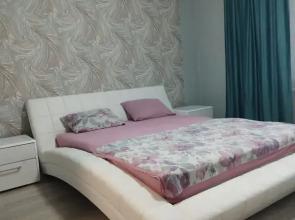 Na Ulitse Aleksandrova 5 Flat