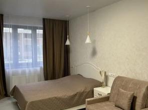 S Dizaynerskim Remontom Flat