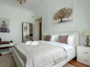 Lyuks s balkonom ı vidom na Moskva-Siti Apartments