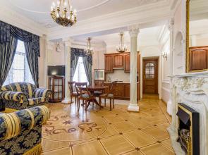 HTH24 Italyanskaya 29/14 Apartments