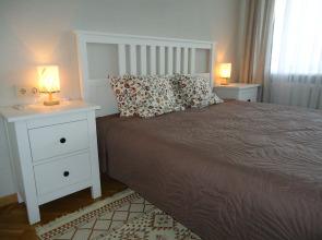 V Tikhom Tsentre Apartments