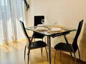 Uyutnaya Odnokomnatnaya 4 Spalnykh Mesta Flat