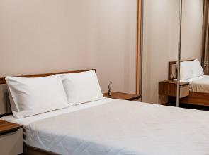 1-komnatnye 311 Apartments