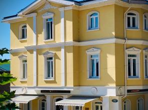 Oktyabryskaya 27/13 Living quarters