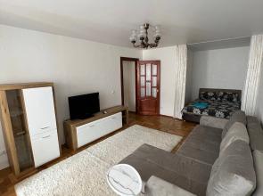 1-Kom, ul. Maksima Tanka 4, st.m Frunzenskaya Flat