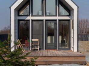 Novy S Saunoy Kaminom I Proyektorom Ryadom S Aeroportom Vladivostoka Private house