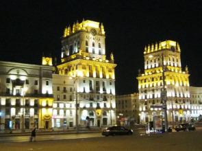 Na Kirova 1 u Vokzala Dinamo Apartments