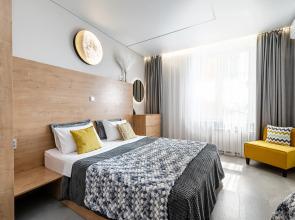 Dizainerskaya u Vkhoda v Kreml Kvartira