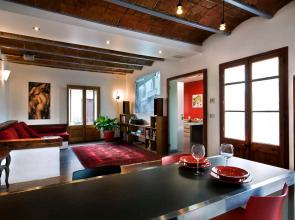 Vidre Home - Plaza Real Apartments