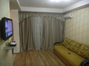 Daily-Lux Metro Druzhbyi Narodov Apartments