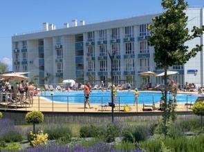 S Vykhodom Na Svoy Plyazh Apartments