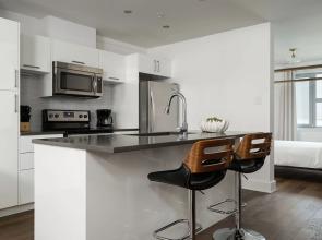 Quartier des Spectacles Luxury Suites by Sonder