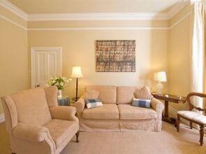 Oaklodge Bed  Breakfast