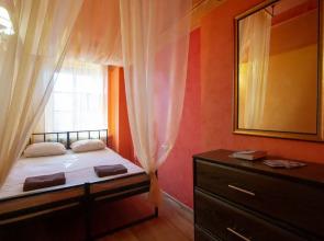 Riverside & China Town Hostel