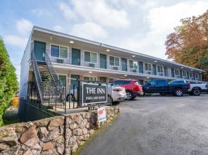 Park Lane Suites and Inn