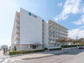 Alua Leo Hotel