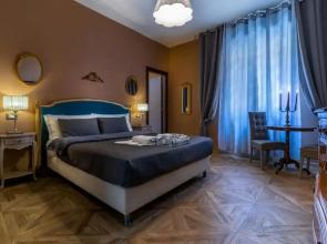 051 Room & Breakfast