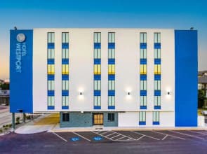 Hotel Westport Kansas City, Tapestry Collection by Hilton