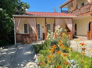 Solnechny Dvorik Guest House