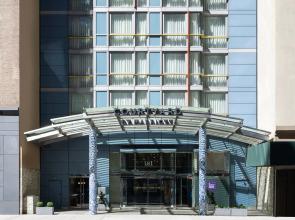 Courtyard by Marriott New York Manhattan/SoHo