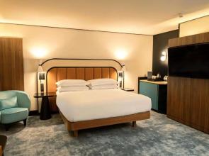 Hilton Paris La Defense Hotel