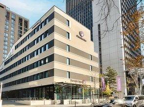 Premier Inn Frankfurt Westend Hotel