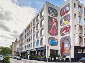 Chromatics Hotel & Restaurant The Hill Club by happyculture