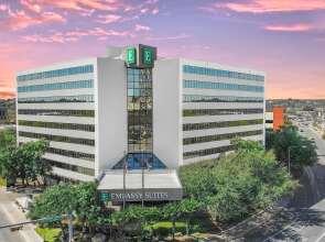 Embassy Suites by Hilton Austin Downtown South Congress