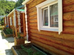 Lukomore U Morya Guest House