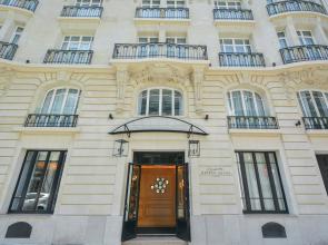 Maison Astor Paris, Curio Collection by Hilton