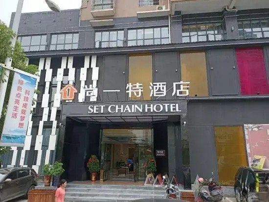 Hotel photo 1