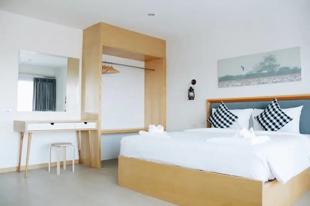 Superior Double room with balcony full double bed