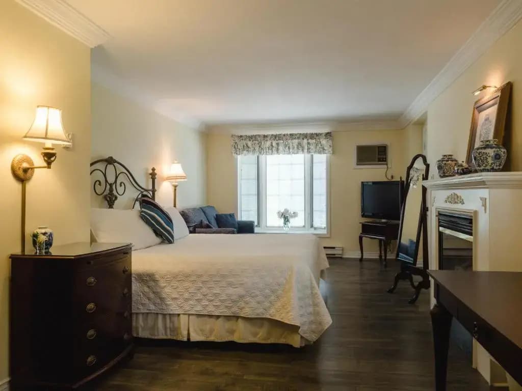 Suite with garden view