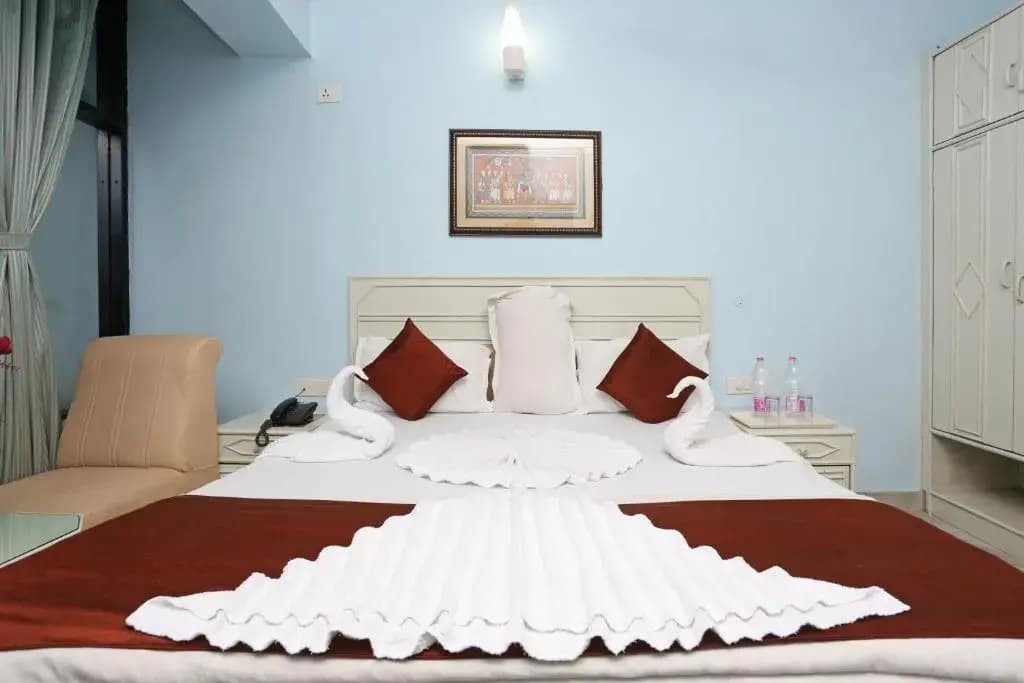 Deluxe Double room with sea view full double bed