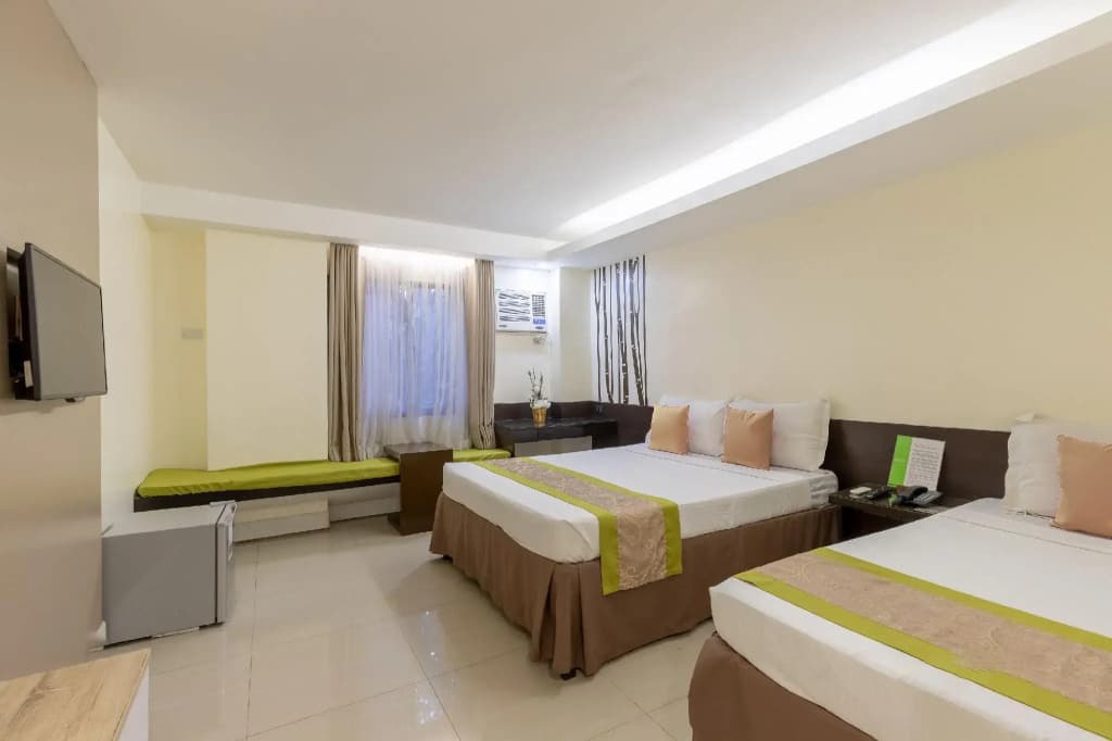 Standard Triple room