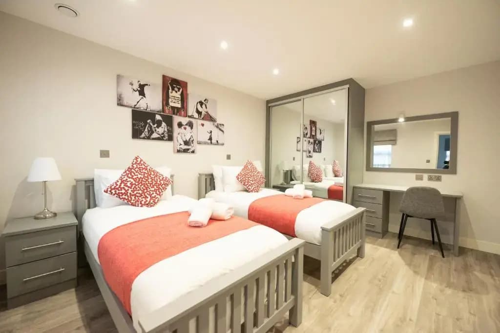1 Bedroom Apartment
