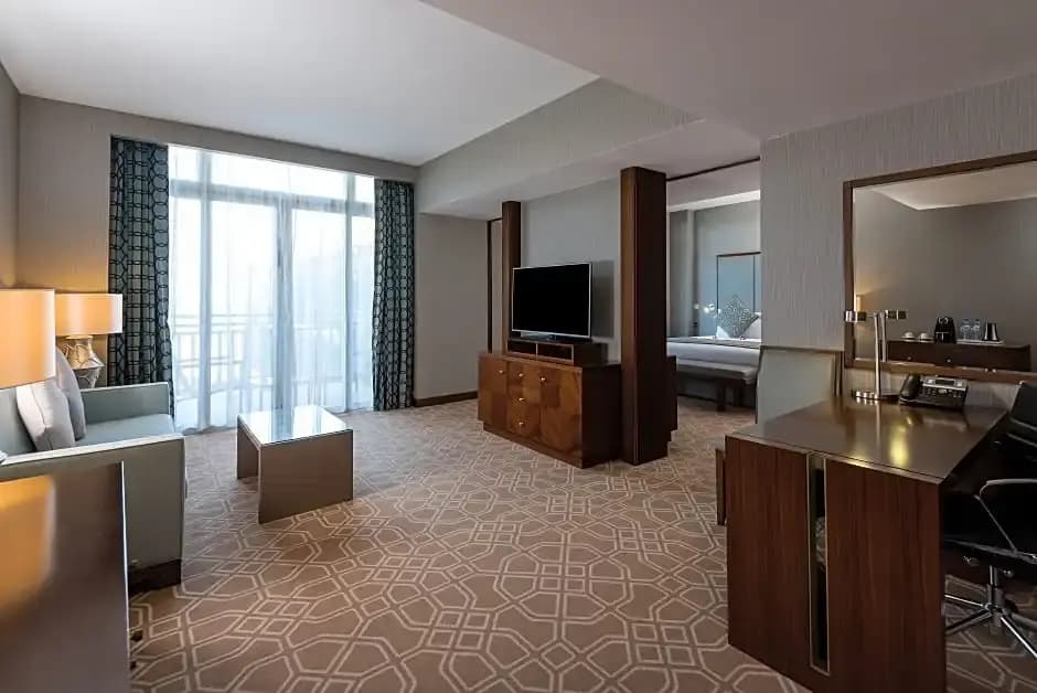 Double Junior Suite with balcony full double bed