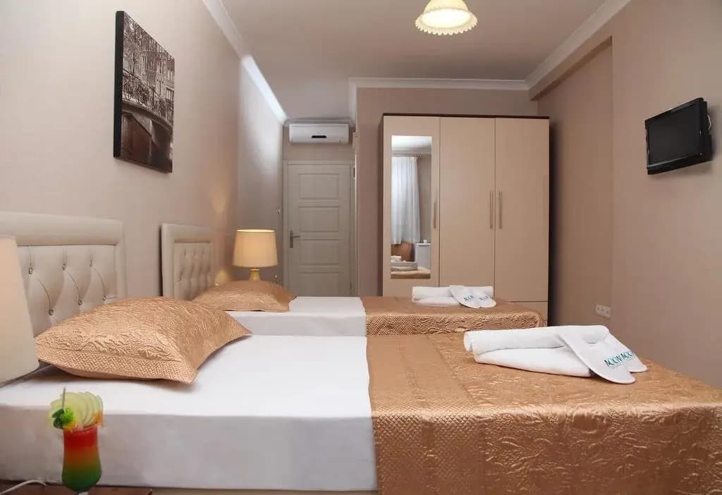 Hotel photo 1