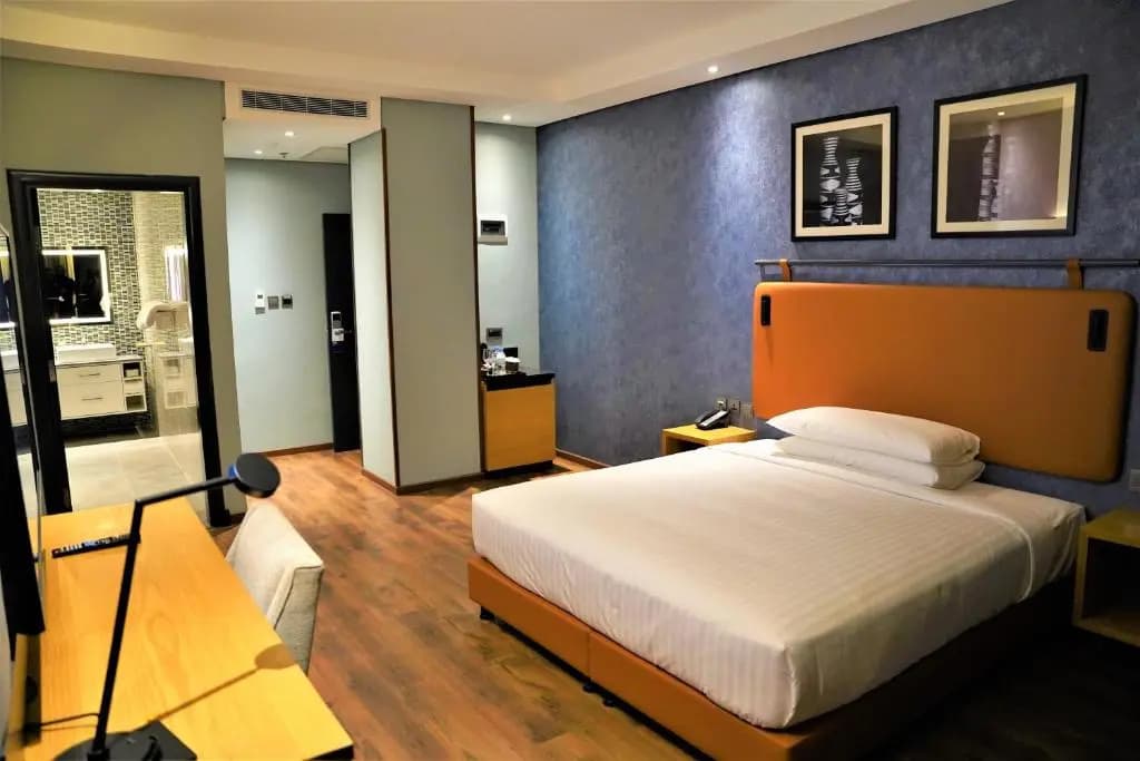 Double Junior Suite with inland view full double bed