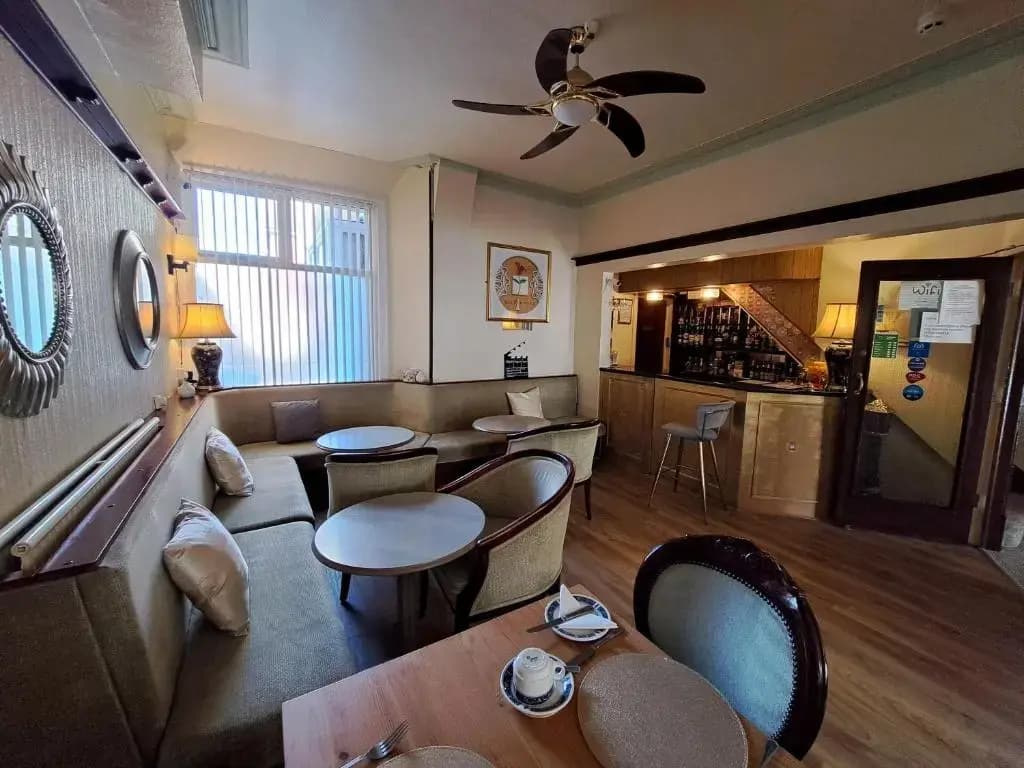 Hotel photo 1