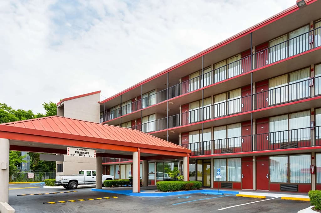 Hotel photo 1