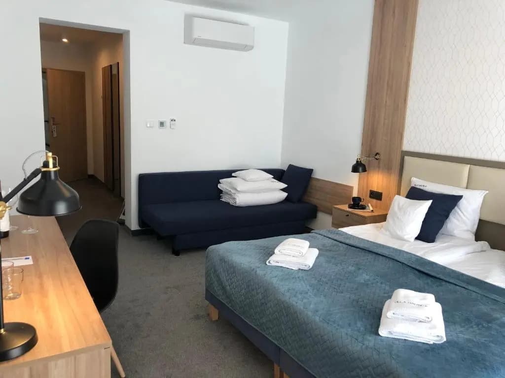 Comfort room